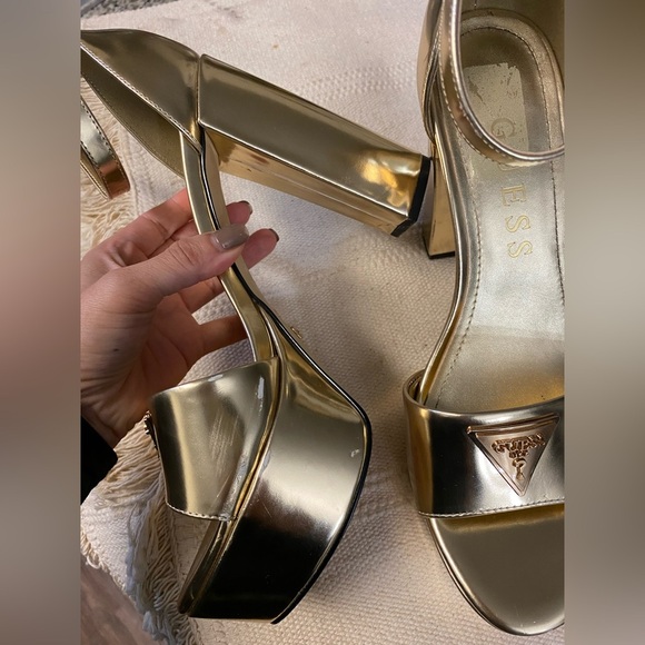 GUESS Gold Women's Heels size 10 - Picture 4 of 14